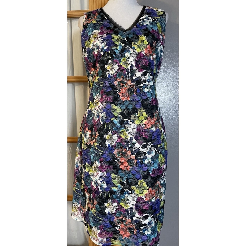 T Tahari Floral Lace Sheath Dress Sz 10 Sleeveless Yellow Orange Career Party